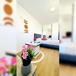 https://le-cosy-zen-studio.hotels-rhonealpes.com