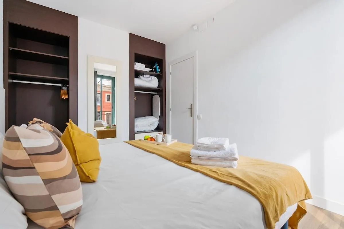 Lodging Apartments Liceu G1 Barcelona Spain