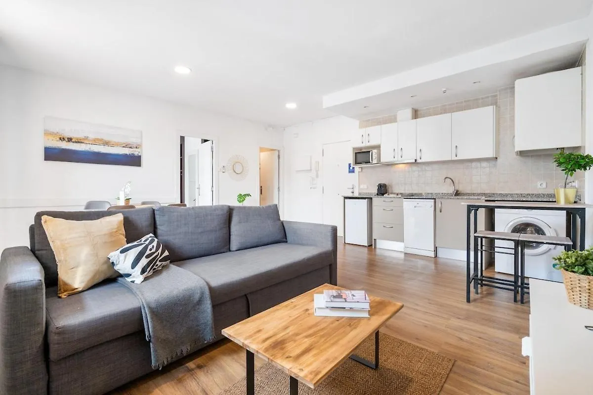 Lodging Apartments Liceu G1 바르셀로나 0*,