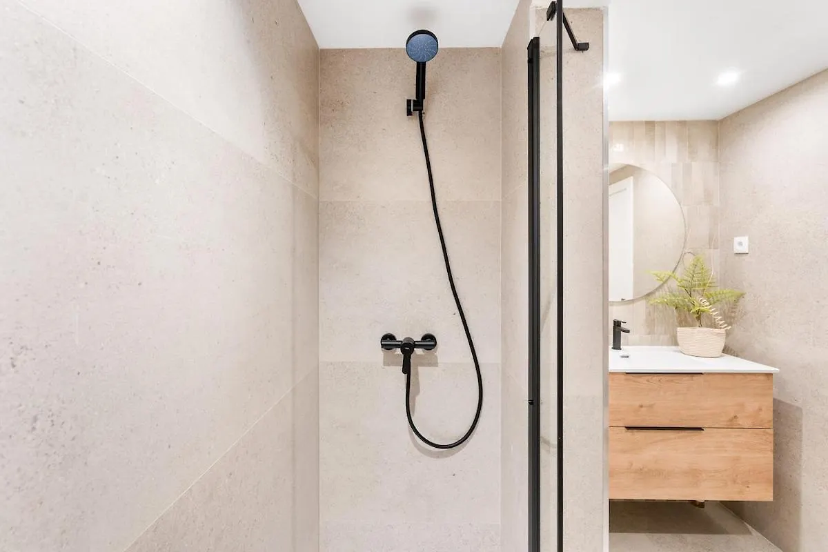 Lodging Apartments Liceu G1 바르셀로나